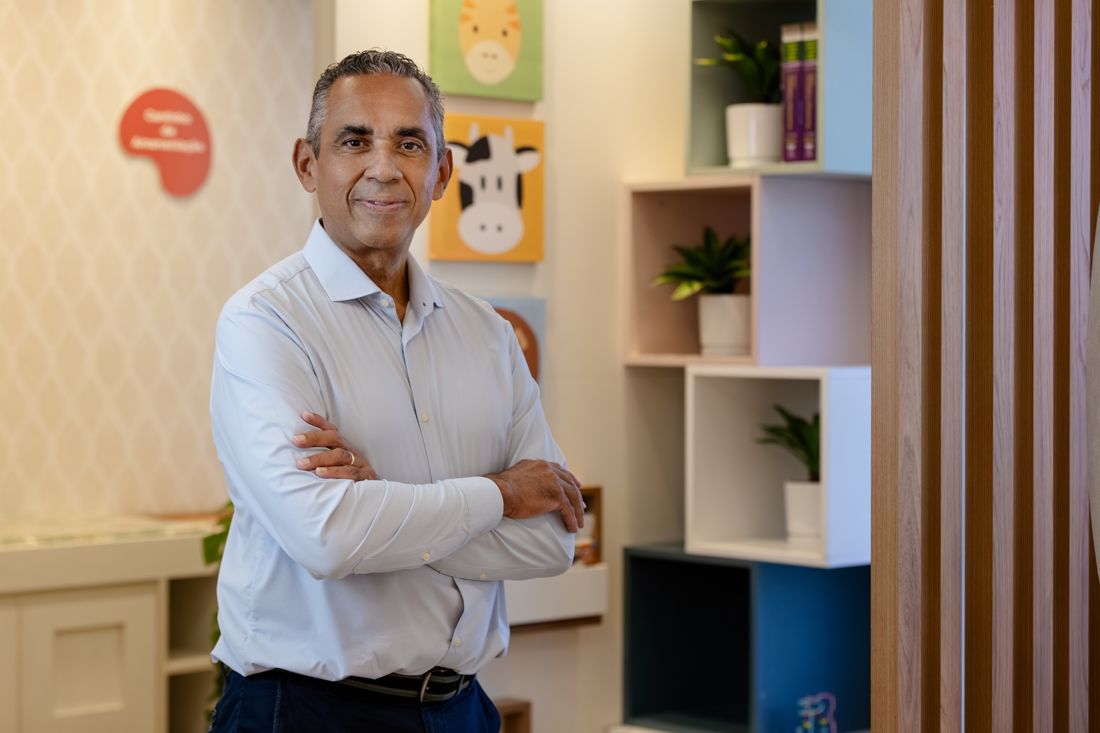 Dr. Pedro Luiz de Brito no consultório